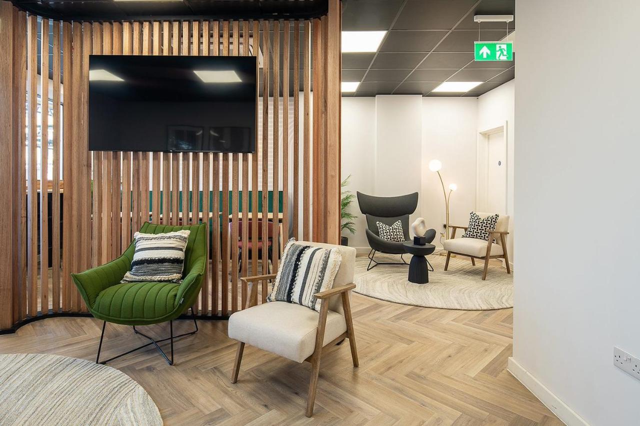 Hamilton Apartments By Viridian Hemel Hempstead Bagian luar foto